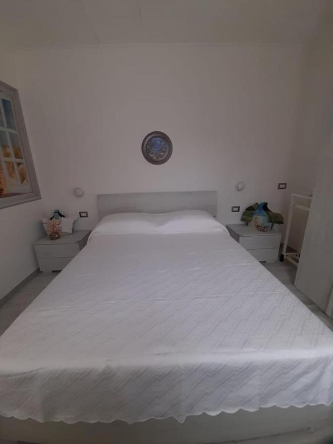 Ambos Mundos Apartment Quartu Sant'Elena Luaran gambar